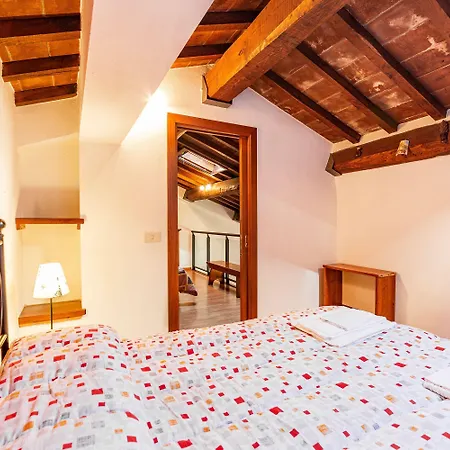 Hawthorn With Shared Pool Family Fun * Sanfatucchio